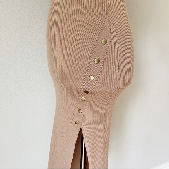 Windsor Taupe Ribbed Bodycone Side Slit Midi Dress Size M - Picture 4 of 5